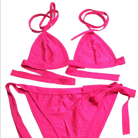 💥HP 💥 Hot Pink Bikini set - hello summer 🌞 - Picture 3 of 4